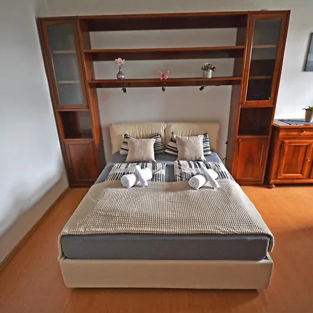 Auszeit Im Herzen Von Mit Privatgarage Apartment Villach